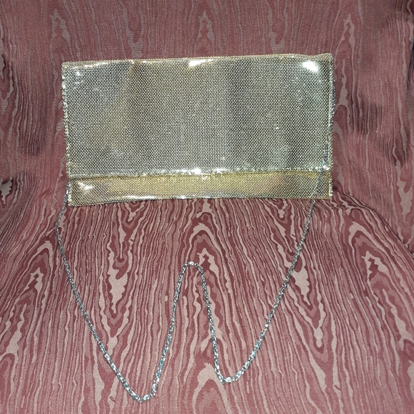 FOREVER 21 GOLD SEQUINS CROSSBODY RECTANGLE PURSE - Picture 2 of 10